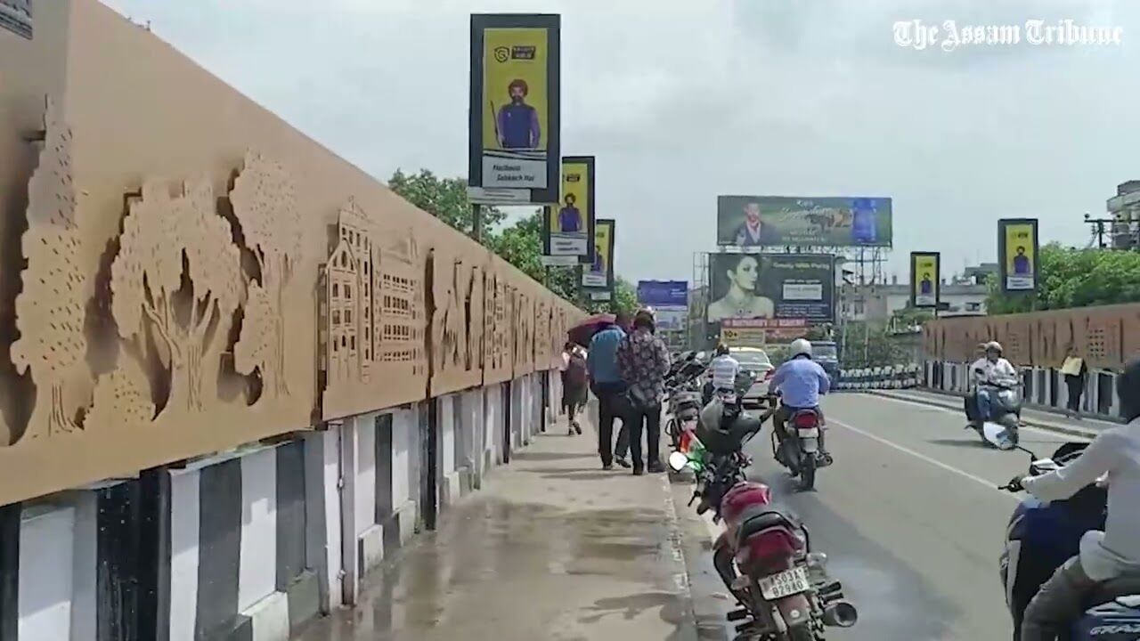 Water pipe bursts near Guwahati Club flyover